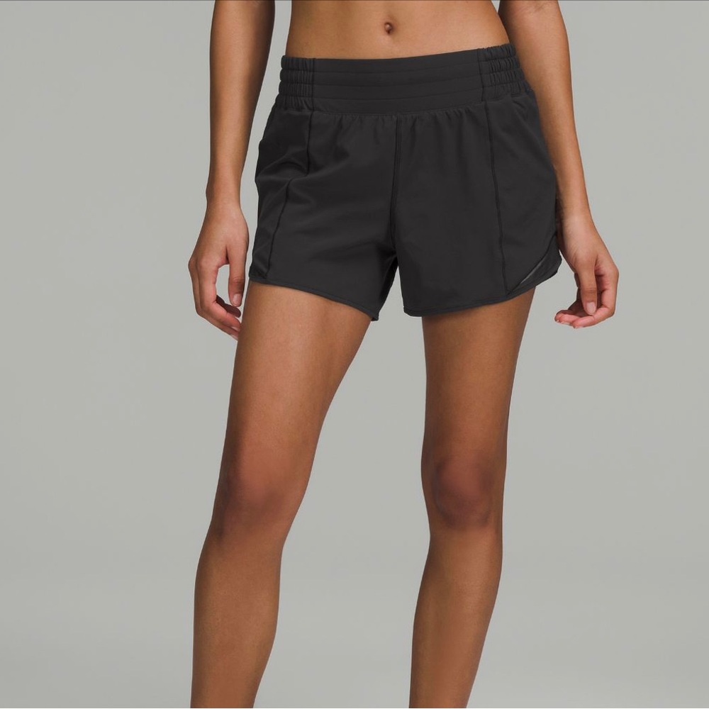 Hotty Hot High-Rise Lined Shorts 4”